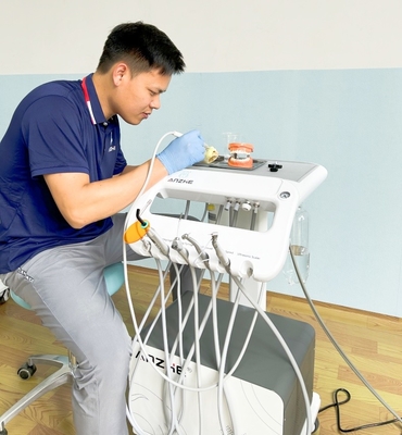 Tandheelkundige wagen Eenheid Mobiele behandelingsapparatuur voor tandheelkundige chirurgie Geringe geluid Tandheelkundige mobiele turbine 550W Tandheelkundige verplaatsbare trolley