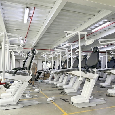 Luxe nieuwe ontwerp tandheelkundige stoel Eenheid 220V zilveren kleur tandheelkundige operatie stoel met tanden whitening functie operatie licht
