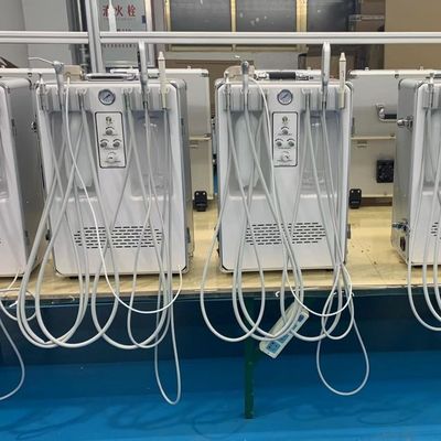 Draagbare tandheelkundige behandelingsunit met tandschaal en helend licht handstuk Vet gebruik mobiele tandheelkundige therapie koffer