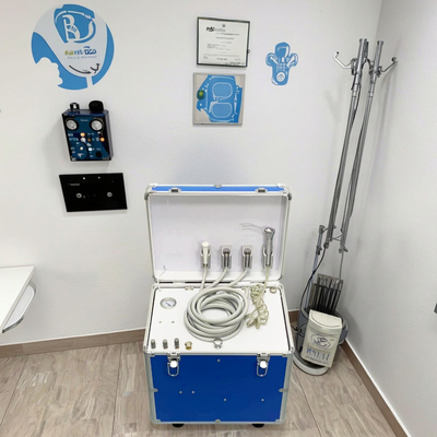 Tandheelkundige School Apparatuur Draagbare Tandheelkundige Unit Tandheelkundige Student Oefening Tandheelkundige Therapie Unit Privé Tandarts Chirurgische Tandheelkundige Wagen