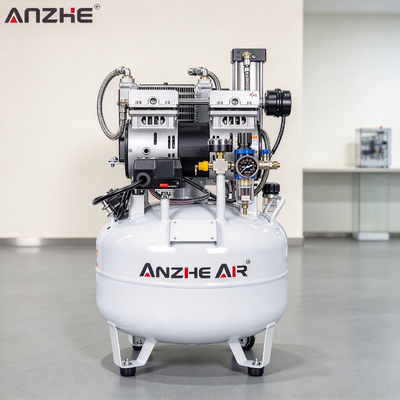 Medische kwaliteit 550W olievrije stille luchtcompressor 32L luchttank ingebouwd in droger schone droge luchtbron voor tandheelkundige kliniek en tandheelkundige instrumenten